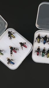 10Pcs/Set Umpan Pancing Lure Model Serangga Tiruan Umpan Lalat Lembut Sudah Terpasang Kail Isi 10Pcs /Kotak Warna Merah/Biru/Hijau/Kuning 15Mm