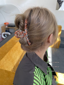 Premium Acetate Shark Hair Clip Amber Mermaid Style Updo Hair Accessories for Women Fresh out Japanese Korean Fashion Hair Grips