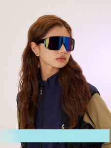 แว่นกันแดดสปอร์ตสำหรับผู้ชายและผู้หญิง แว่นกันแดดปีนเขาสีสะท้อนแสงสำหรับเล่นกีฬากลางแจ้งกันแสง UV แว่นกันแดดสีเปลี่ยนได้