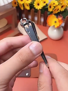 JZ ชุดที่ตัดเล็บสแตนเลส กรรไกรตัดเล็บชุด ชุดตัดเล็บ 10 ชิ้น กรรไกรตัดเล็บ กรรไกรตัดเล็บไม่ให้เล็บกระเด็น