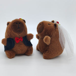 Kawaii Capybara Wedding Plush Toy Cute Cartoon Couple Keychain Bride and Groom Fluffy Doll Bag Decoration Car Key Ring Gift