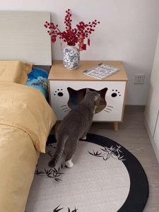 Solid Wood Cat Bed Nightstand Small Bedside Cabinet Cats Exclusive Bedroom Storage Cabinet