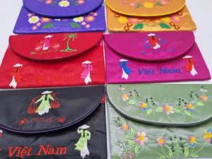 Ví nữ vải thêu hoạ tiết xinh xắn rất đẹp TC132207 (ảnh thật)