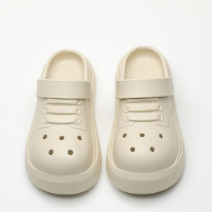 รองเท้าแตะส้นหนาแบบมีเชือกผูกสำหรับผู้หญิงในช่วงฤดูร้อนปี 2024 รองเท้าแตะแบบมีส้นกันลื่นแบบมีหัวรองเท้าแบบสองทาง EVA รองเท้าแตะแบบสวมสบายสำหรับการเดินทางในชีวิตประจำวัน