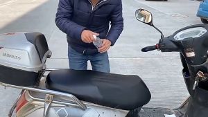 Motorcycle Seat Covers: Universal Waterproof PU Leather Cover