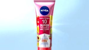 NIVEA Extra Bright 10 Super Vitamin & Skin Food Serum | Body Serum Extra White