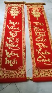 Một đôi câu đối tổ tiên - Liễng trang trí Tết in chữ thư pháp làm từ vải nhung đẹp kích thước dài 105cm