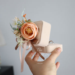 Creative Fairy Beautiful Realistic Flower Engagement Ring Box for Bride Groom Wedding Exchange Ring Box Wooden System