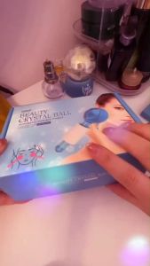 Ice Roller Globes Facial Roller Cold Skin Massagers Crystal Glass Ball for Redness Soothing Face Wrin