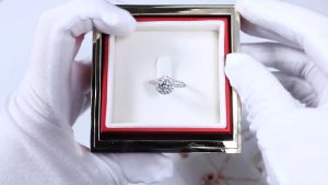 Timeless Rose Jewellery Box Rotating Jewelry Transparent Lid Flower Rotate Valentine Gift Ring Eternal Necklace Storage