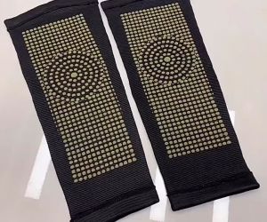 Bó gối ngải cứu tự làm nóng tới 45 độ C giúp giảm đau khớp loại dài 42cm