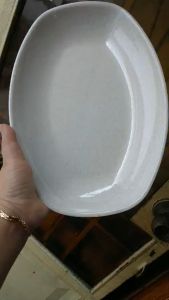 Dĩa nhựa melamine vân đá kem hình ovan - DOV 19: 29.5 x 20.6 x 3.8 cm