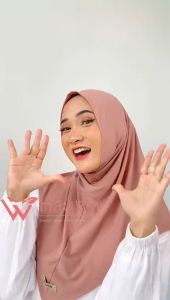 Bergo Dailly Hijab Instan Size M hauwa