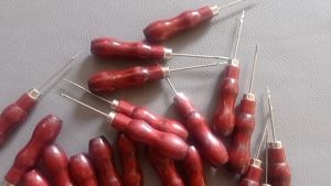 1 PCS JARUM SOL / TUSUK SEPATU - JARUM RUNCING + KAIT JARUM SOL SEPATU JARUM SOL PREMIUM / JARUM SOL PATEN /JARUM ALAT SOL SEPATU