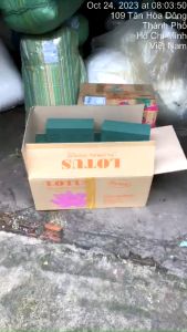 Xốp Cắm Hoa Tươi - Hoa Giấy