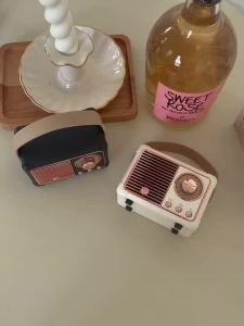Loa mini Bluetooth phong cách vintage