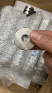 Nam châm đất hiếm D40x10 lỗ vát 6mm