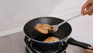 Marino Home ตะหลิว กระบวย กระชอน สแตนเลส ด้ามไม้ No.Y1565 Y1566 Y1567