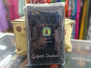 Sarung Gajah Duduk Hitam Polos