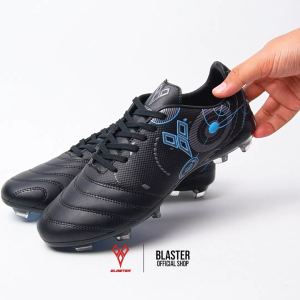Sepatu Bola Blaster Fusion Hitam Biru Olahraga Sepakbola Pria Wanita