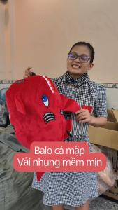 Balo cá mập vải nhung mềm mại siêu cute màu xanh lá