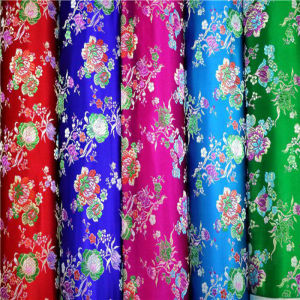 ผ้าไหมจีนลายดอกไม้สีสันสดใสแบบทอฝีมือด้วยมือ DIY สำหรับทำเสื้อผ้า วัสดุผ้าปูที่นอน ลายดอกไม้ พื้นผิวเนื้อนุ่ม สไตล์จีน