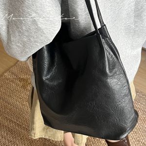 Large Capacity Womens Tote Bag Commuter Underarm Crossbody Bag Lazy Style Shoulder Bag School Bag Soft PU Leather Handbag