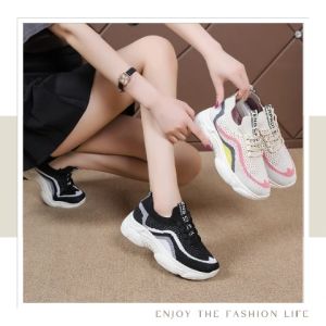 รองเท้าผ้าใบผู้หญิง ล่าสุด ส่งเร็ว ดีไซน์สปอร์ต สวยเก๋ ลดความเจ็บปวด คุณผู้หญิงไม่ควรพลาดอย่างยิ่ง