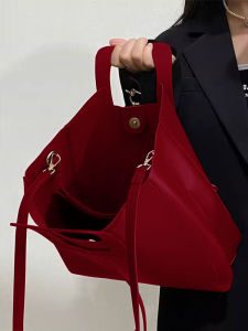 Large Capacity Red Tote Bag Womens 2025 New High-End Sensation Single Shoulder Slant Cross Wedding Bride Marriage Bag