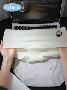 KOBENI Ice Silk Seamless กางเกงในไร้ขอบ กางเกงในผู้หญิง นุ่มลื่น บางเบา ยืดหยุ่นได้ดีมากๆ สวมใส่สบายสุดๆ