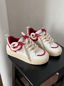 พร้อมส่งจากไทย รุ่นQ65 รองเท้าผู้หญิง รองเท้าผ้าใบ รองเท้าลำลอง ส้นแบน ขอบยาง ลายอักษร แฟชั่นทันสมัย เหมาะสำหรับสวมใส่และจับคู่