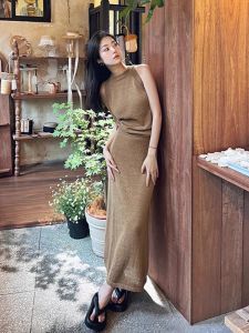 Summer Luxury Fashion Sleeveless Knitted Vest And Skirt Set High Waist A-Line Midi Dress Slimming Two-Piece round Neck Polyester Blend