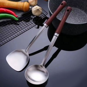 Stainless Steel Thickened Small Size Wok Spatula Set with Wooden Handle And Extended Handle High Temperature Resistant for Home Use