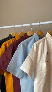 Kemeja Polos Pria Lengan Pendek Kuwalitas Premium - Harga Terbaik