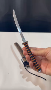 มีดพร้อมฝักขนาดเล็ก ฝักไม้แท้เนื้อแข็ง ด้ามพันเชือกกันลื่น ใบเรียวยาวหั่นผักปอกผลไม้