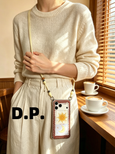 DIPEI | Vỏ Đựng Treo Cổ Thời Trang Cổ Điển với Bốn Góc Mở cho Tính Di Động