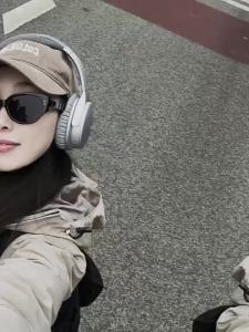 WhatPlus | Active Noise Cancelling Over-Ear Headphones