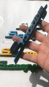 EMBLEM MOTOR SCOOPY LATIN VARIASI TIMBUL 3D BAHAN RESIN