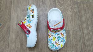 Dép nhựa cho bé TODDLER CROSS POKEMON CLASSIC CLOG sục cho trẻ em nhựa nguyên khối siêu bền bé thích mê.