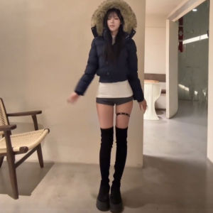 CHANGTONG | Korean Style Petite Fashion Hooded Short Cotton Coat