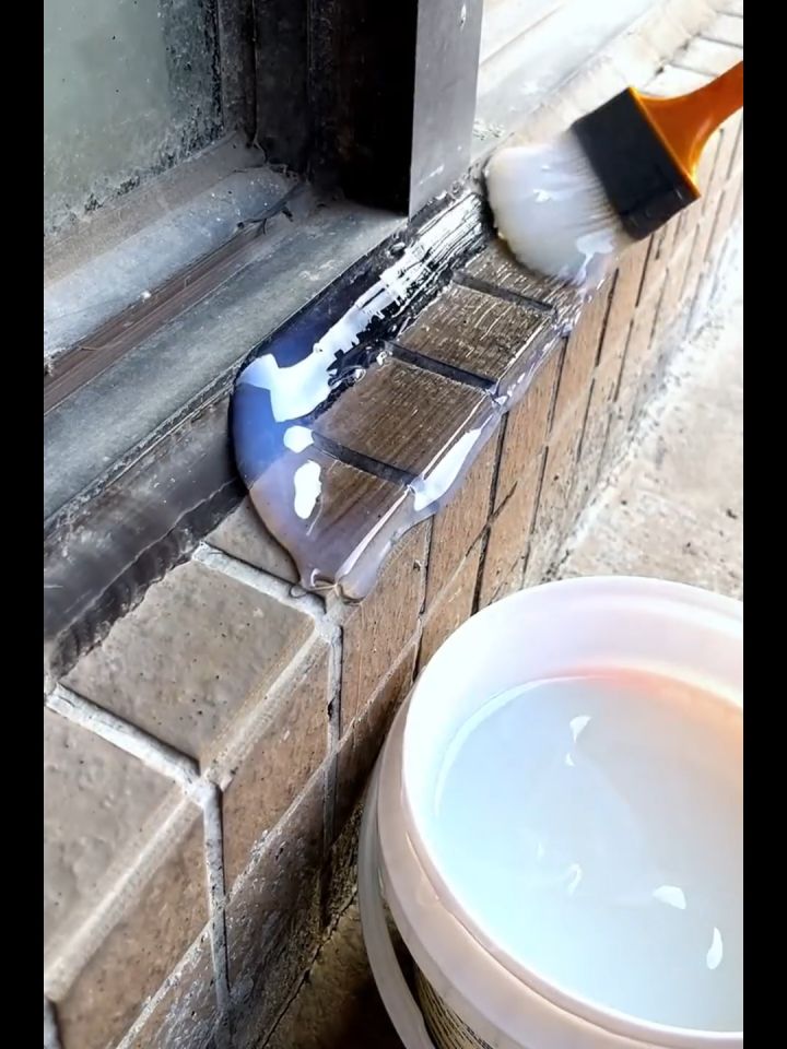 1000ML/300ML Sealant Waterproof Glue Waterproof Invisible Paste Mighty Repair Adhesive Polyurethane Leak-Proof Coating for Home Bathroom Roof With brush