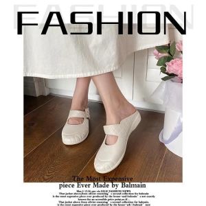 LKShoes พร้อมส่ง โกดังไทย รองเท้าแฟชั่นสำหรับผู้หญิง แบบคัทชู เปิดส้น แต่งดีเทลเข็มขัด สีทอง ดูดีสุดๆ มีให้เลือก 4 สี จะใส่เที่ยว ใส่ทำงาน หรือใส่ออกงาน โอกาสไหนๆก็พร้อมมม