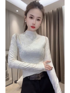 เสื้อยืดคอปกสูงแขนยาวผู้หญิงฤดูใบไม้ร่วง 2025 แฟชั่นใหม่ ดีไซน์เก๋ไก๋ ลายดอกไม้ ทรงสลิมฟิต ผ้าฝ้ายผสมโพลีเอสเตอร์