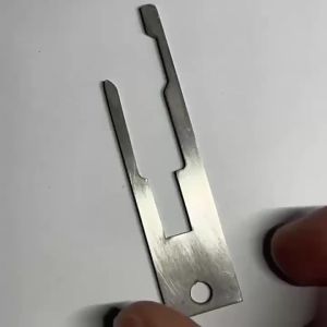 Free shipping for Tesla model3y seat belt remover key seat belt removal special tool