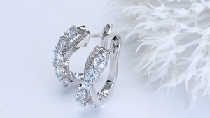 Lohaspie Jewelry Pure 1.5 Carats Solid Sterling Silver 925 Clip Earring Original Natural Tanzanite Clip Earring Oval Cut Gemstone Tanzanite Birthstone Earring For Women Jewelry