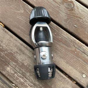 Fire Department Carbon Fiber Reducer Valve DIN Interface Breathing Regulator Primary Reducer Valve Diving Equipment