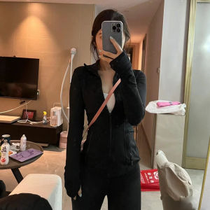 เสื้อคลุมโยคะทรงเข้ารูปสำหรับผู้หญิง ฤดูใบไม้ร่วง/ฤดูหนาว ทรงเข้ารูป แห้งเร็ว ซิป แขนยาว ผ้าไนลอน ระบายเหงื่อได้ดี สำหรับผู้หญิง