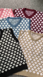 Adhisty Vest Rajut Soft Knit Korea Motif Ketupat