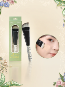 AMORTALS | With Palette Flat Blade Seamless Powder Foundation Brush