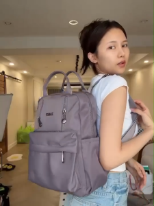 Lingky กระเป๋าเป้สะพายหลัง+ถือก็ได้  ผ้าไนลอนเกรดพรีเมียม น้ำหนักเบา และกันน้ำ ขนาด10 นิ้ว มี5ซิป+2ช่องข้าง (CH 6036)